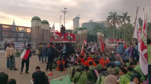 viral_ajakan_demo_besar-besaran_bubarkan_dpr_25_agustus_begini_penjelasannya